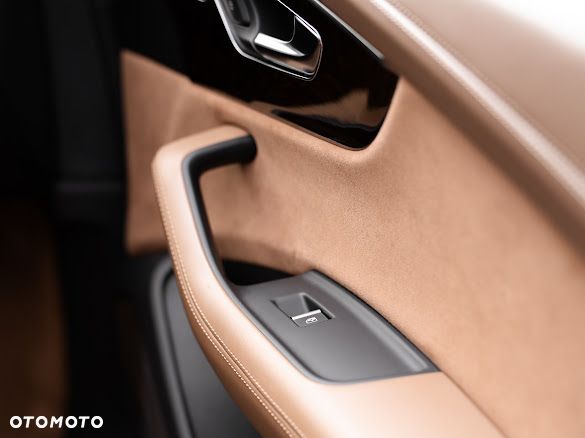 Audi RS Q8 TFSI Quattro Tiptronic - 38