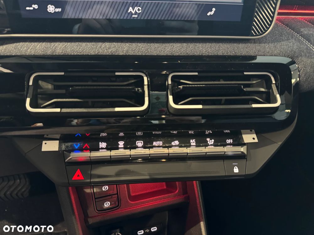 Renault 5 40kWh Urban Range Techno - 17