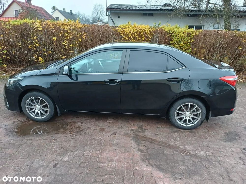 Toyota Corolla 1.6 Classic Plus - 14