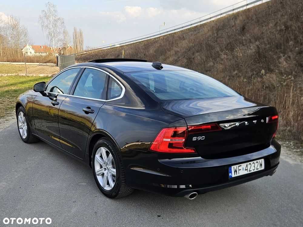 Volvo S90 D4 Momentum - 4