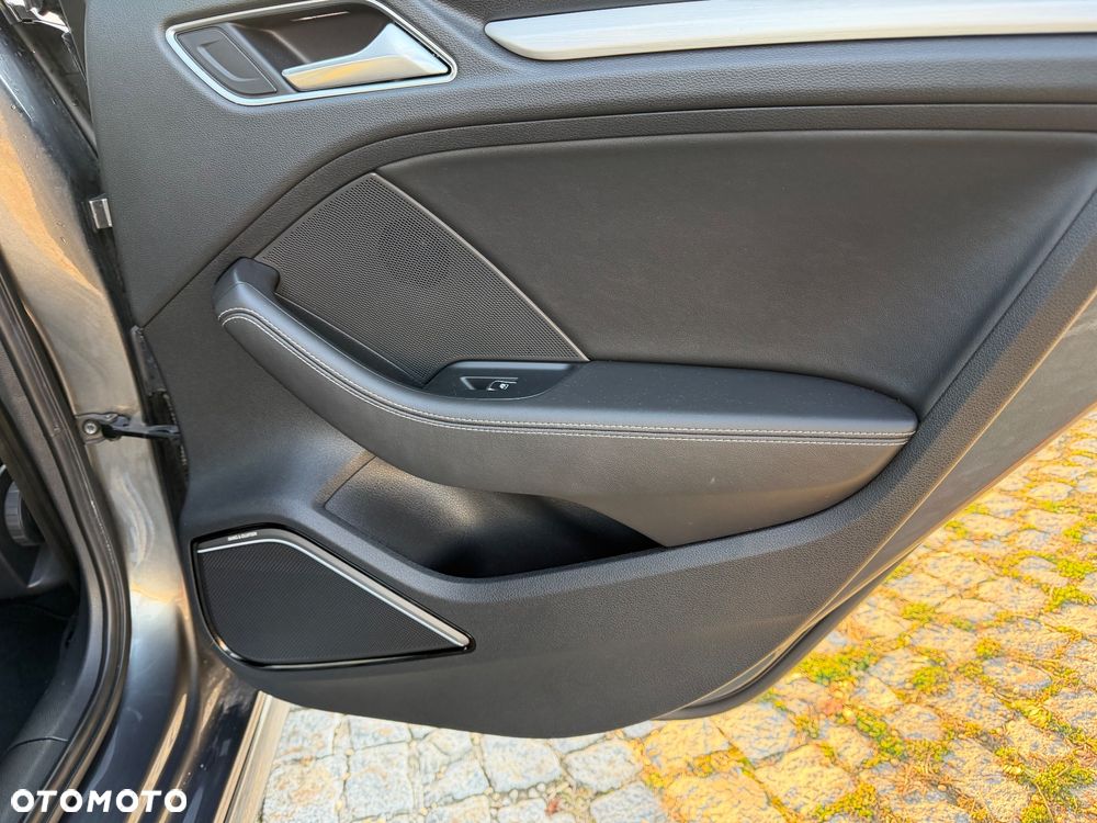 Audi A3 Sportback 2.0 TDI - 29