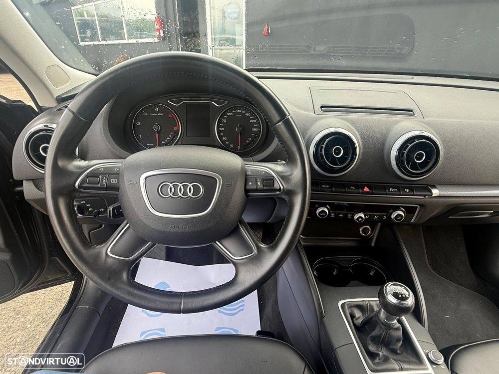 Audi A3 Sportback 1.6 TDI Attraction - 6