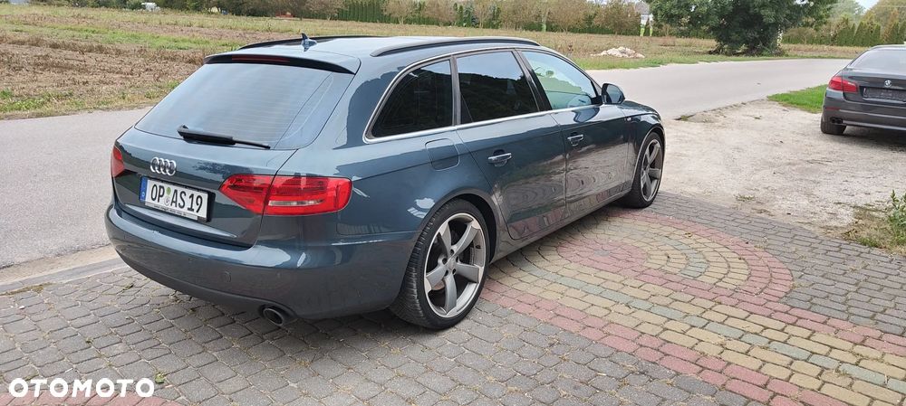 Audi A4 - 4