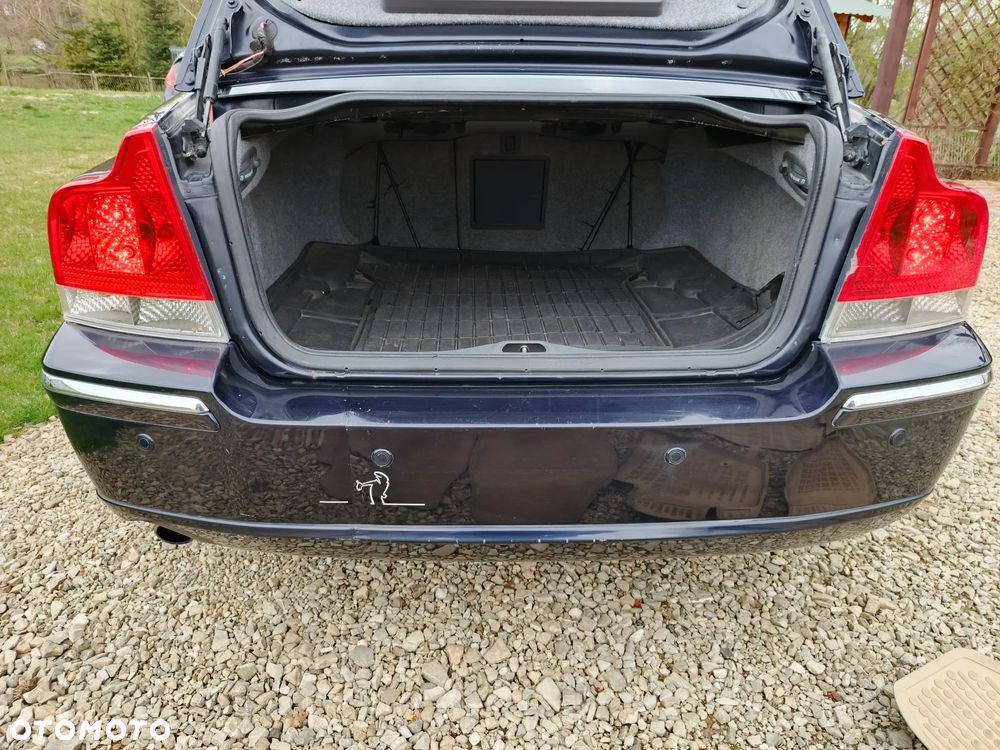 Volvo S60 2.5T AWD Momentum - 3