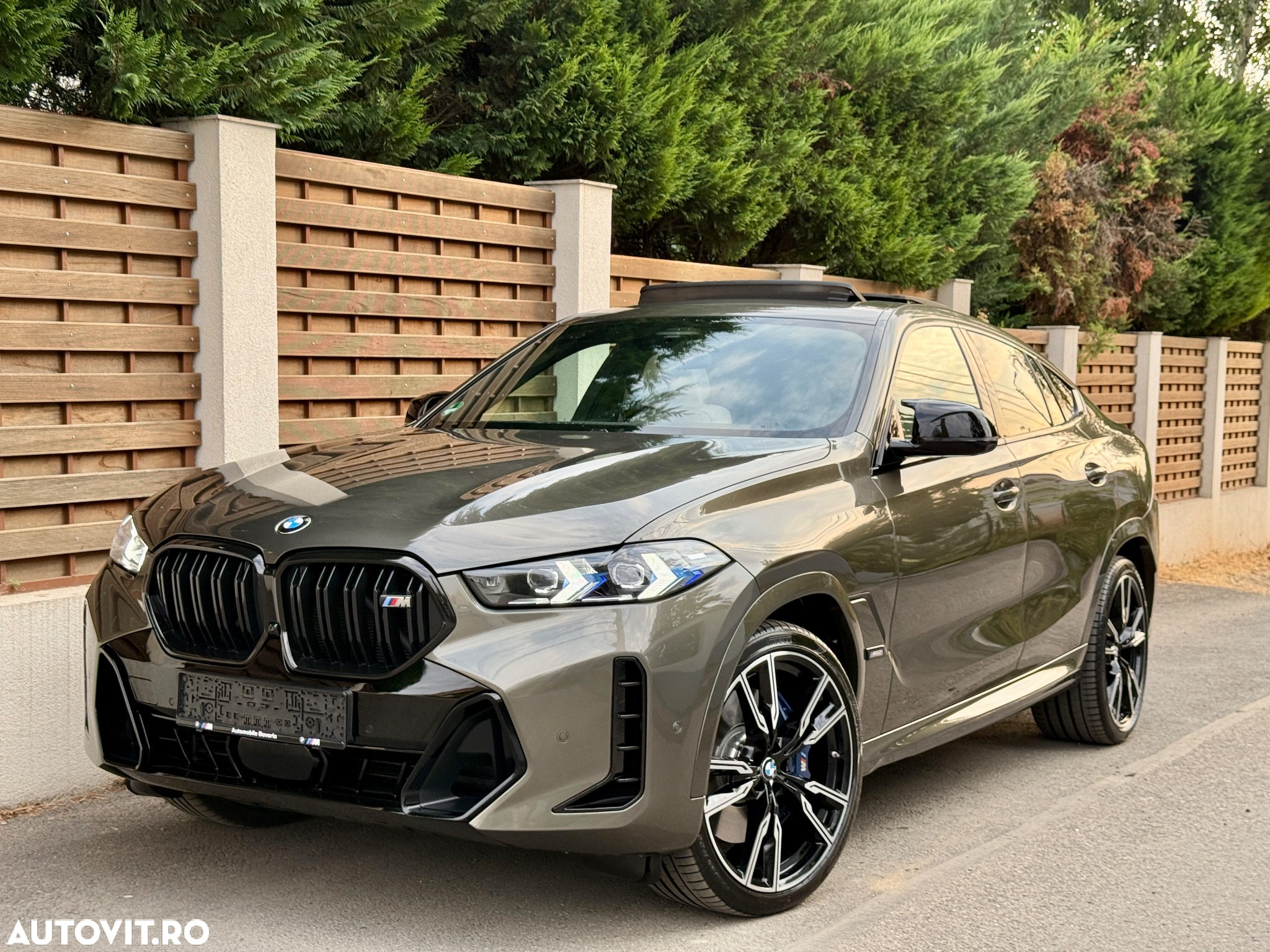 BMW X6 M M60i xDrive AT MHEV - 3