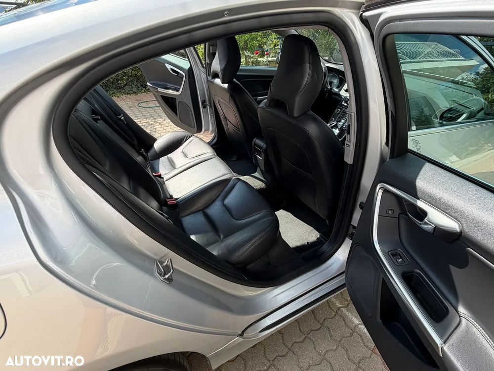 Volvo S60 D4 Geartronic - 14