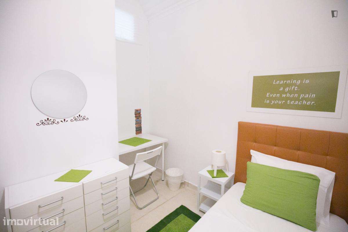 Quarto - localizado em Saldanha Lisbon - Grande imagem: 4/29
