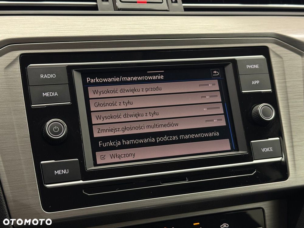 Volkswagen Passat 2.0 TDI EVO Essence DSG - 30