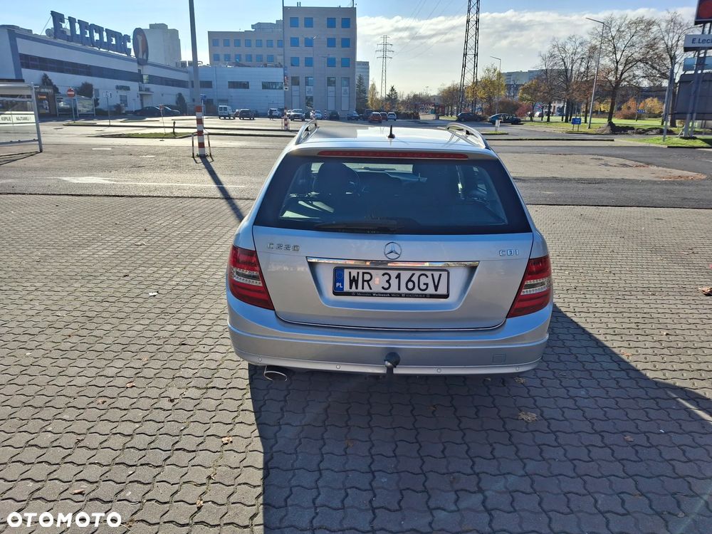 Mercedes-Benz Klasa C 220 CDI BlueEff Edition Elegance - 7