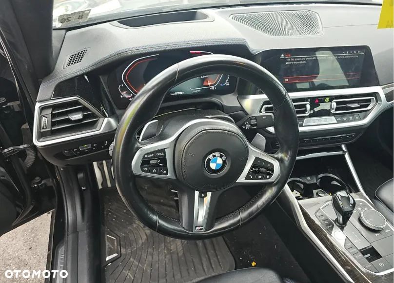 BMW Seria 3 330i xDrive M Sport - 8