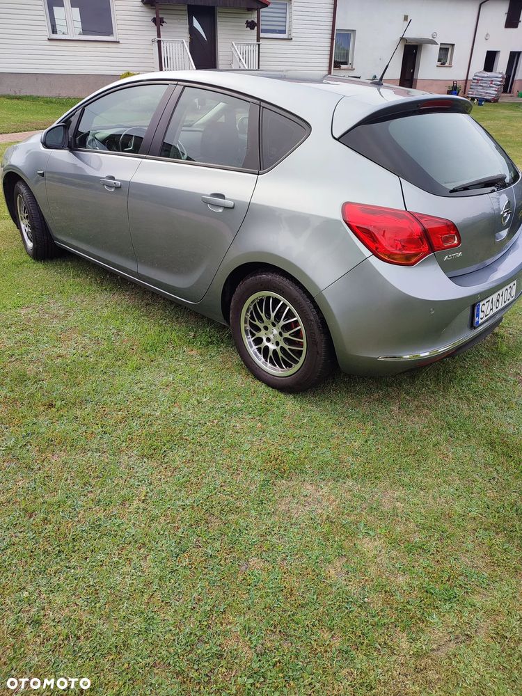 Opel Astra 1.4 T Active EU6 - 4