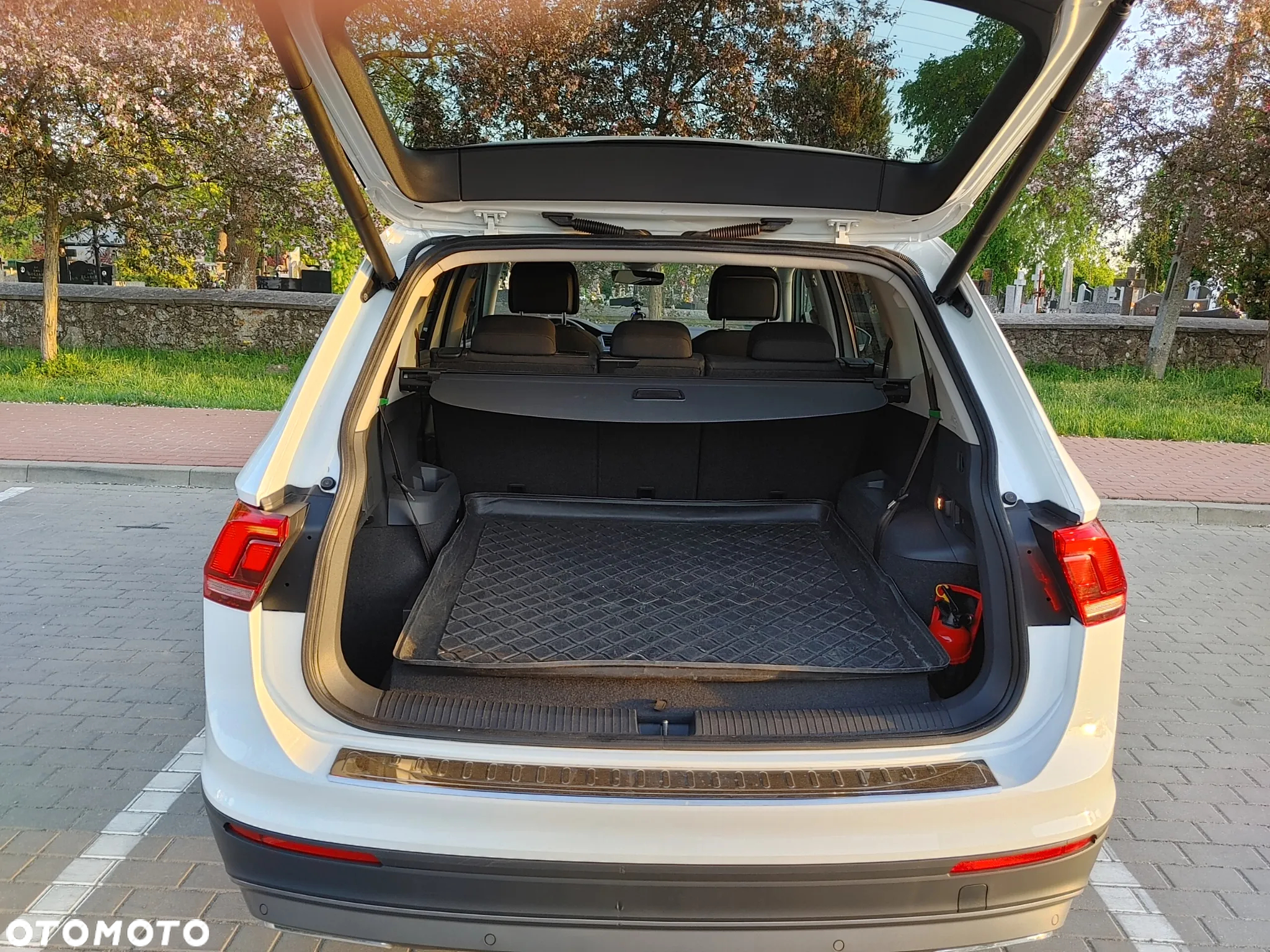 Volkswagen Tiguan - 11