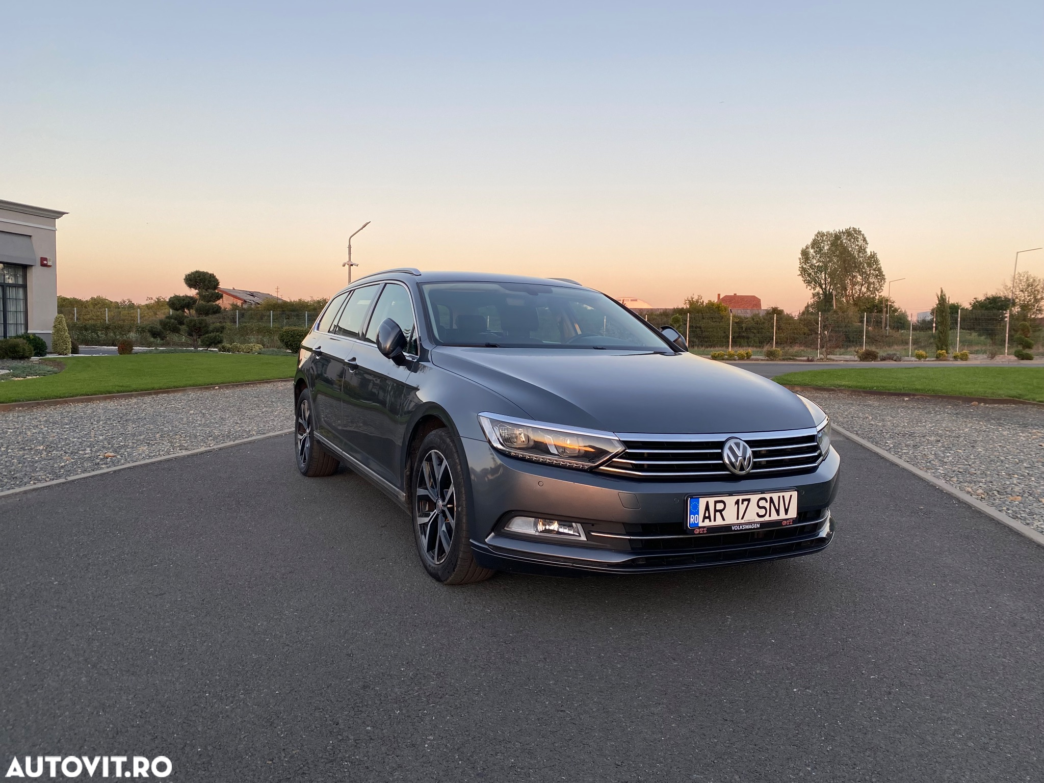 Volkswagen Passat 2.0 TDI (BlueMotion Technology) DSG Comfortline - 3