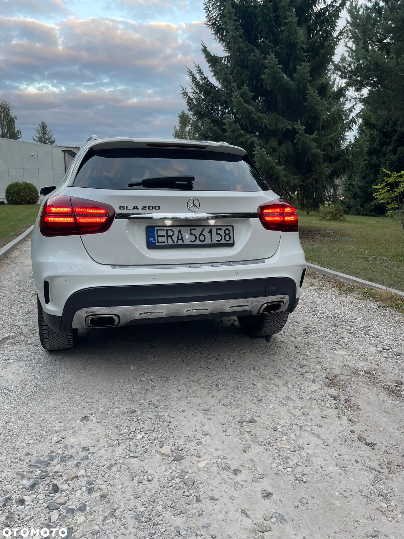 Mercedes-Benz GLA 200 7G-DCT AMG Line - 3