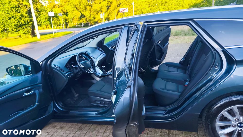 Hyundai i40 Kombi 1.7 CRDi Premium - 15