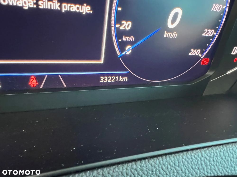 Volkswagen Passat 2.0 TDI Elegance DSG - 23