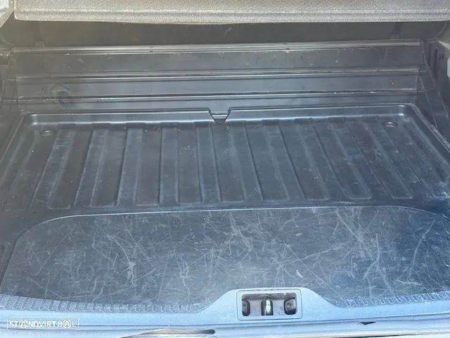 Renault MEGANE - 5