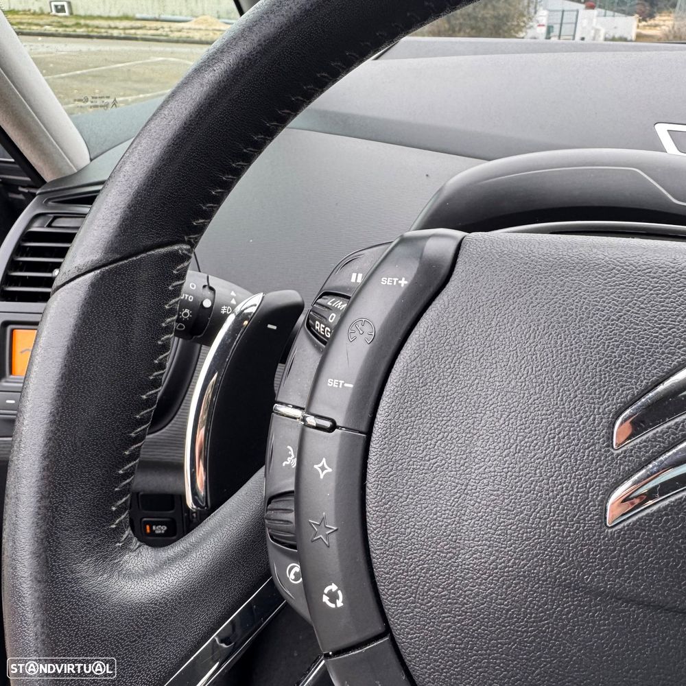 Citroën C4 Picasso 1.6 e-HDi FAP EGS6 Exclusive - 13