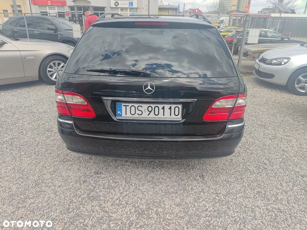 Mercedes-Benz Klasa E 500 Avantgarde Sport Edition - 4
