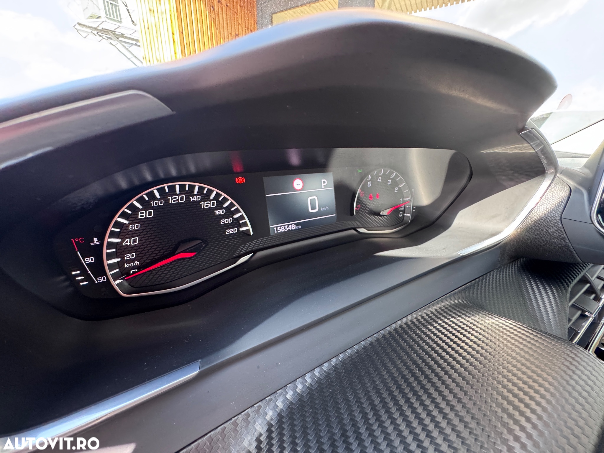 Peugeot 2008 1.2 L PureTech STT EAT8 Active - 8