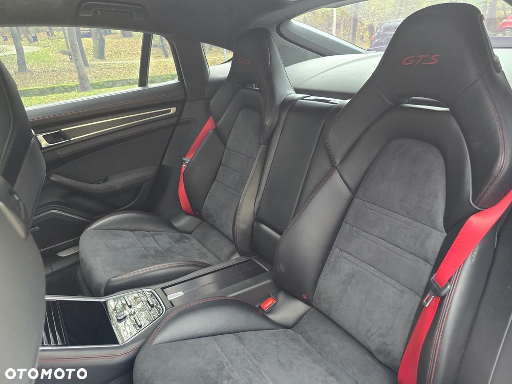 Porsche Panamera - 26