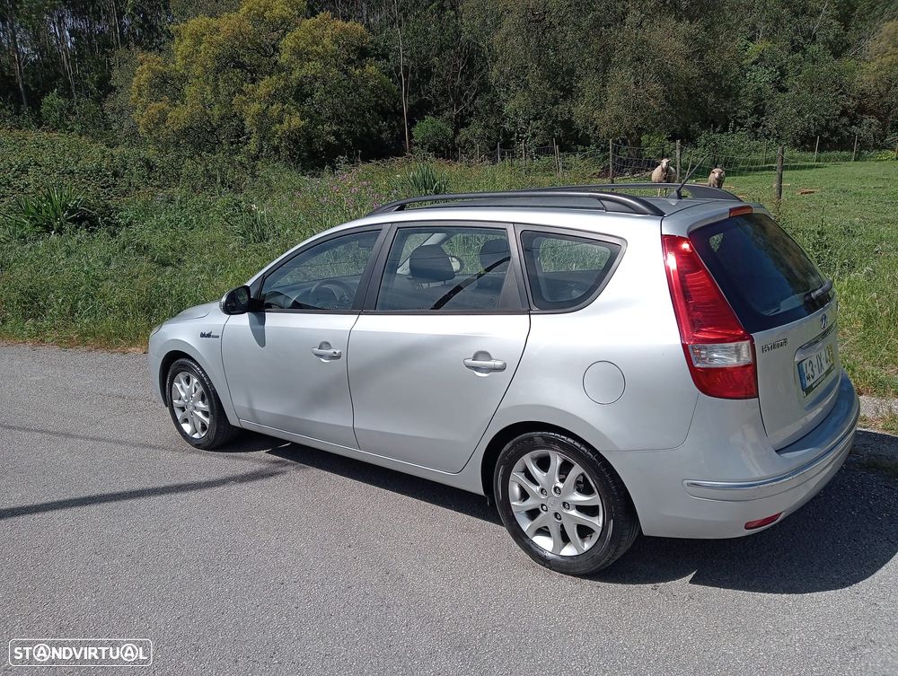 Hyundai i30 CW 1.4 CVVT Blue Comfort - 12