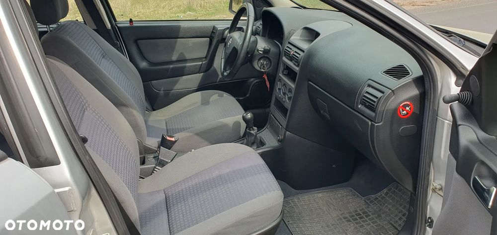 Opel Astra - 14