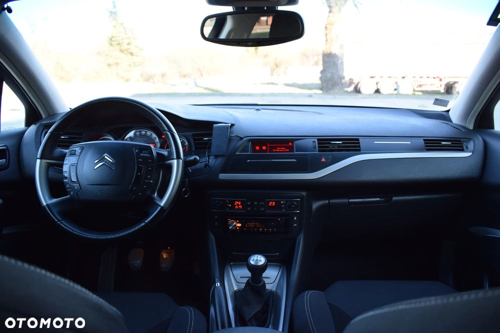 Citroën C5 2.0i 16V Dynamique - 25