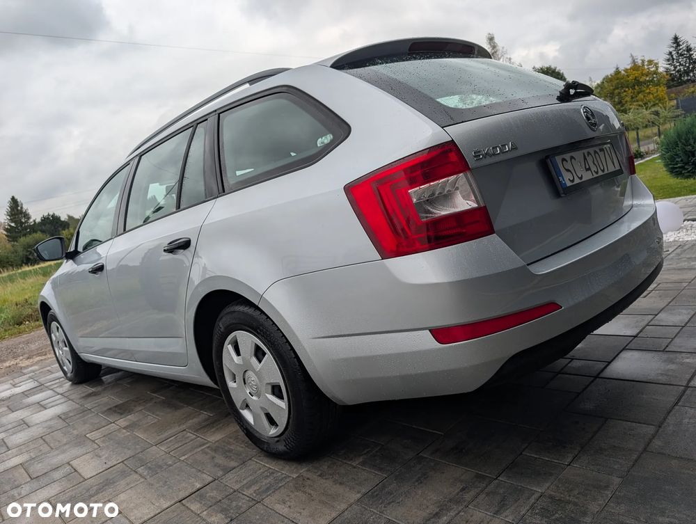 Skoda Octavia 1.6 TDI Active - 8