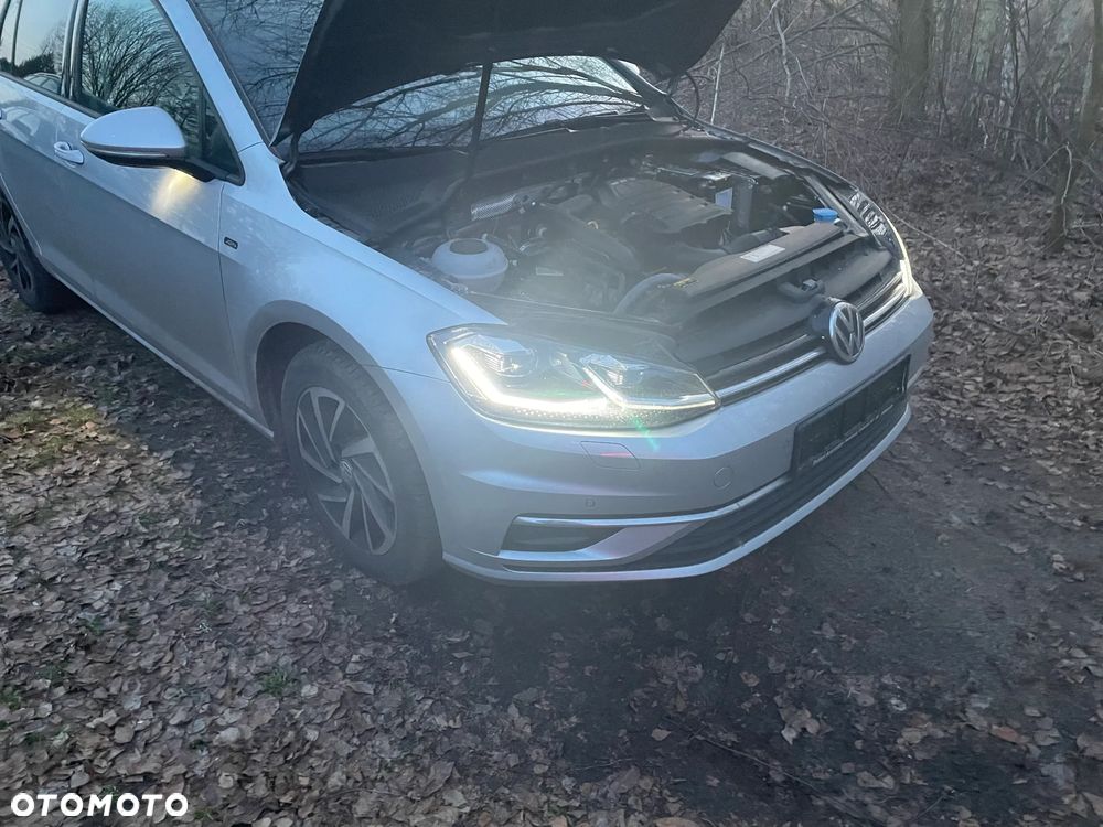 Ćwiartka Próg Prawy Golf 7 Lift LA7W - 2