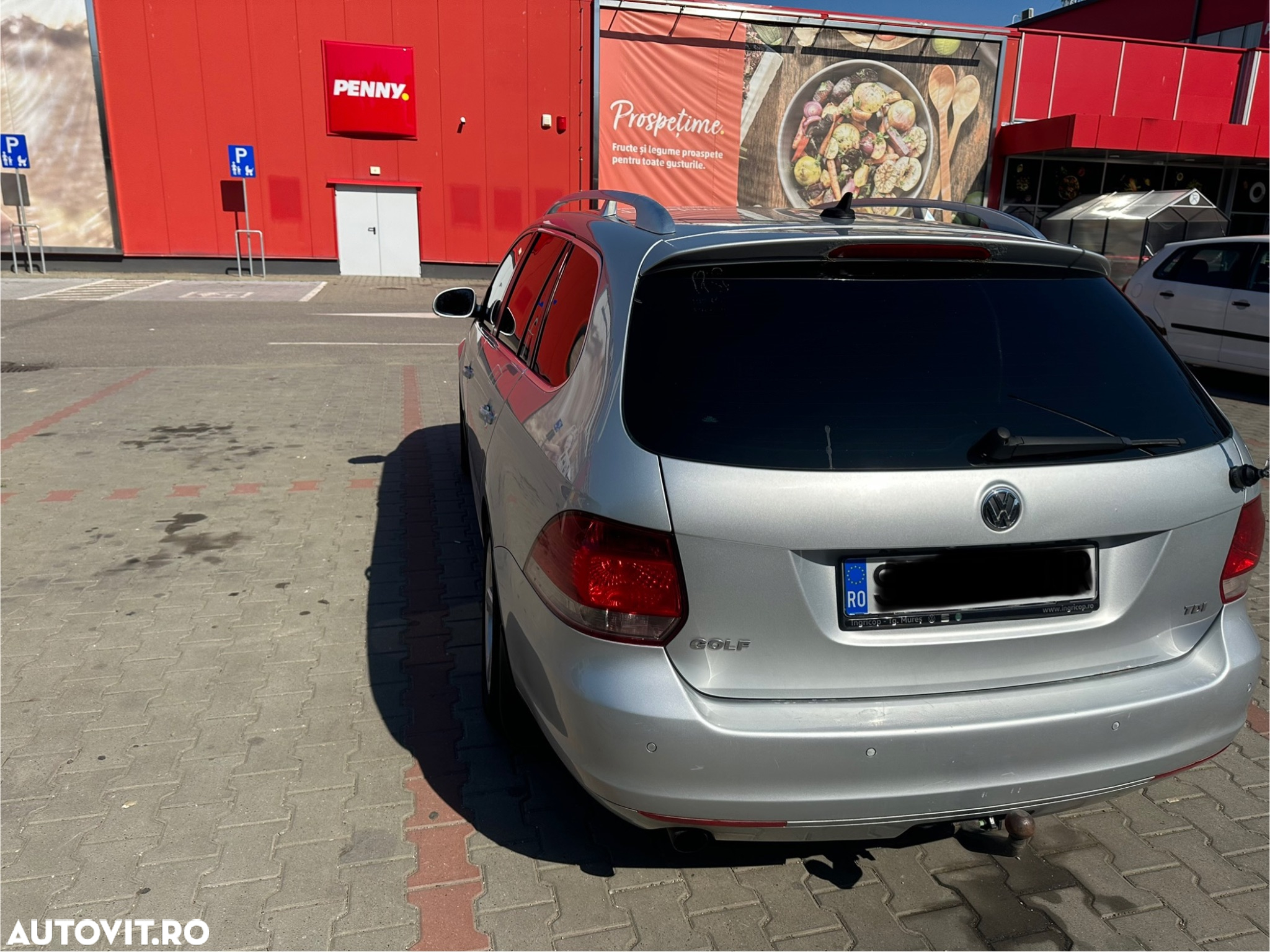 Volkswagen Golf - 8