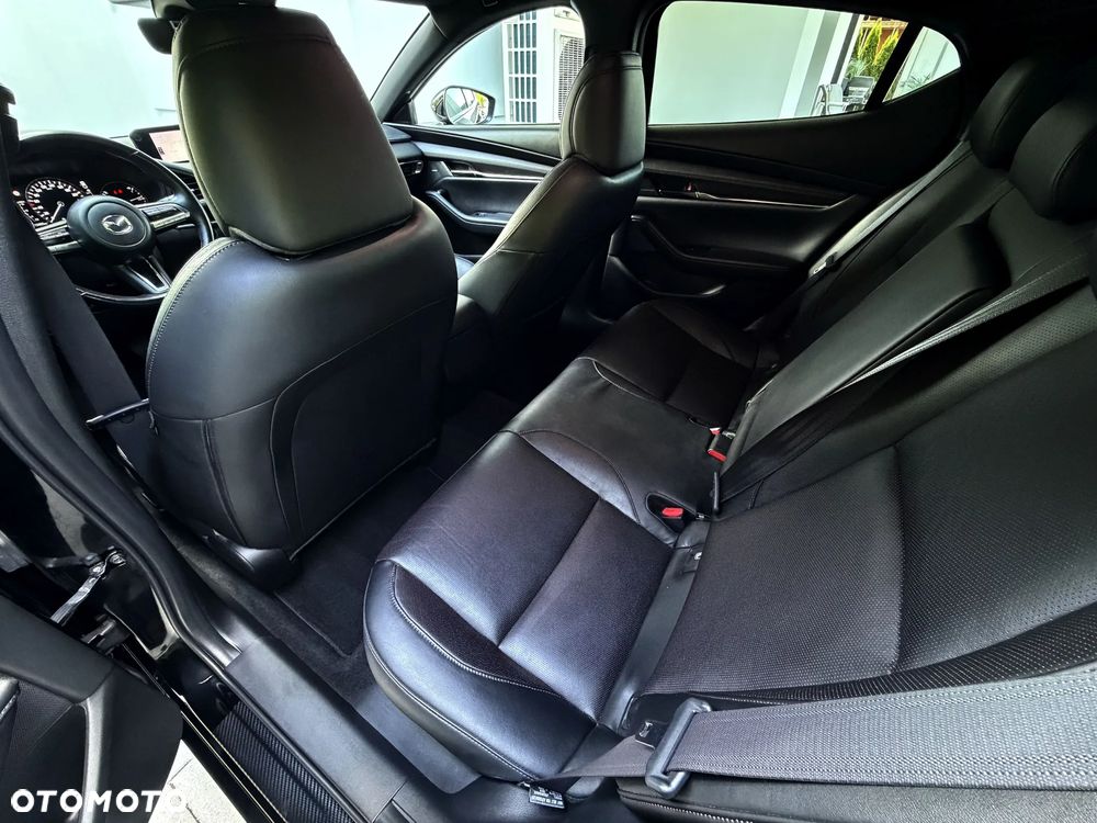 Mazda 3 2.0 mHEV Exclusive Line - 23
