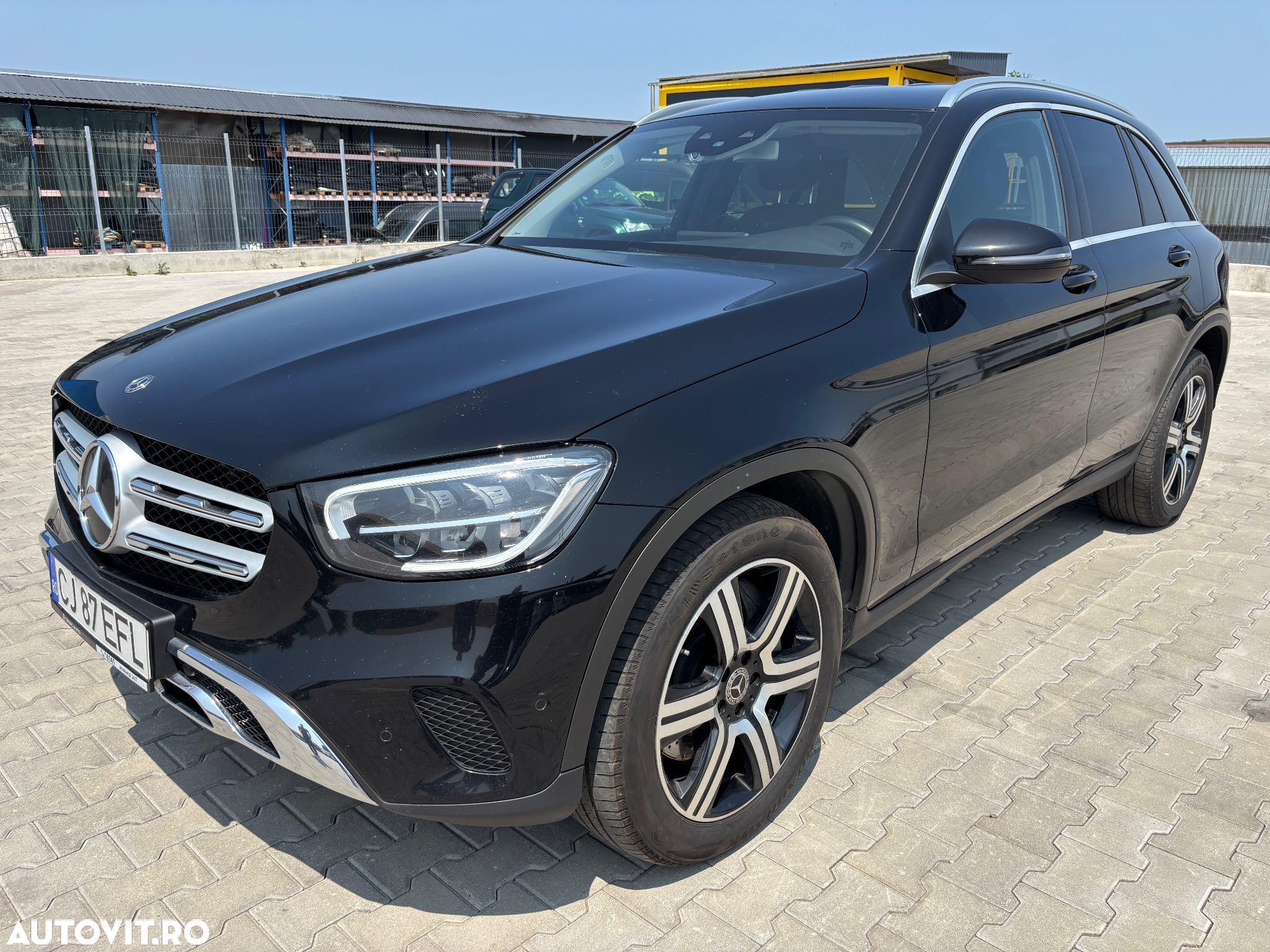 Mercedes-Benz GLC 220 d 4Matic 9G-TRONIC - 2