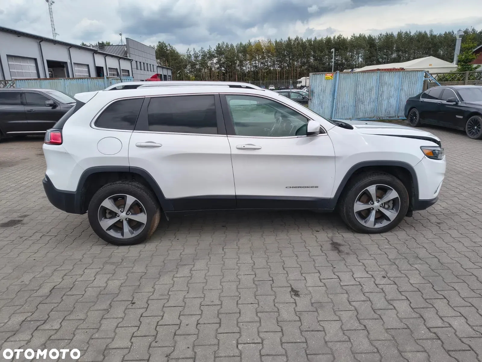 Jeep Cherokee 3.2 V6 Pentastar Active Drive I Automatik Limited - 4
