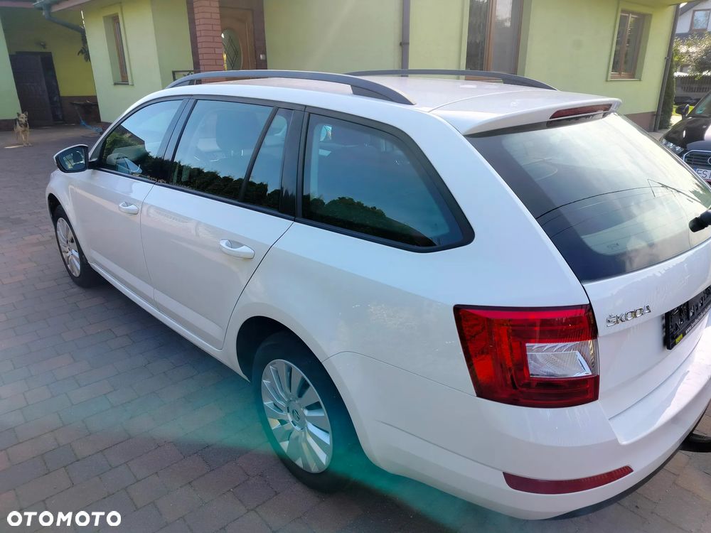 Skoda Octavia 1.6 TDI Active - 8