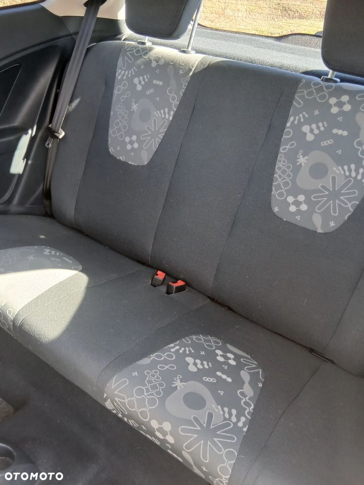 Ford KA 1.2 Concept - 15