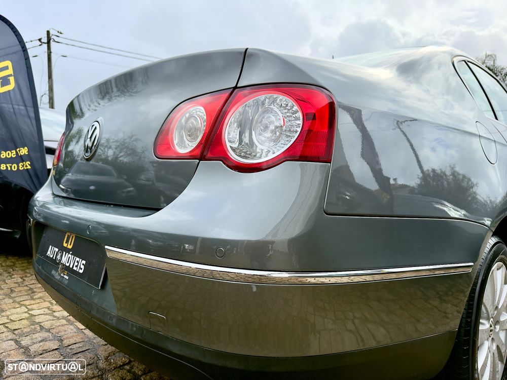 VW Passat 2.0 TDI Highline - 15