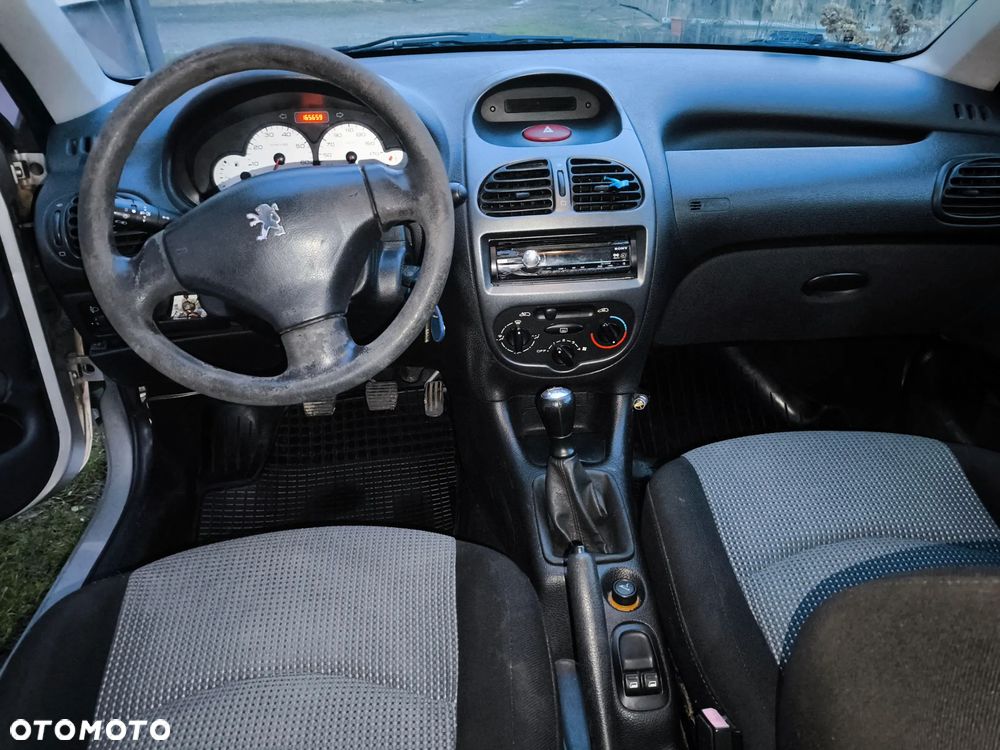 Peugeot 206 1.1 Mistral - 6