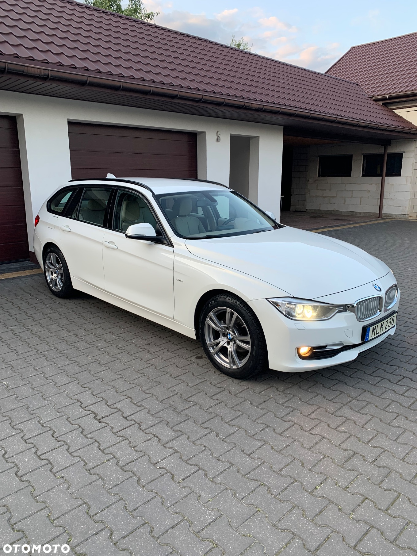 BMW Seria 3 318d Touring Modern Line - 4