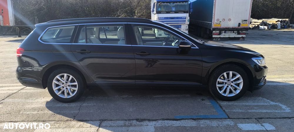 Volkswagen Passat Variant 1.6 TDI (BlueMotion Technology) DSG Trendline - 4