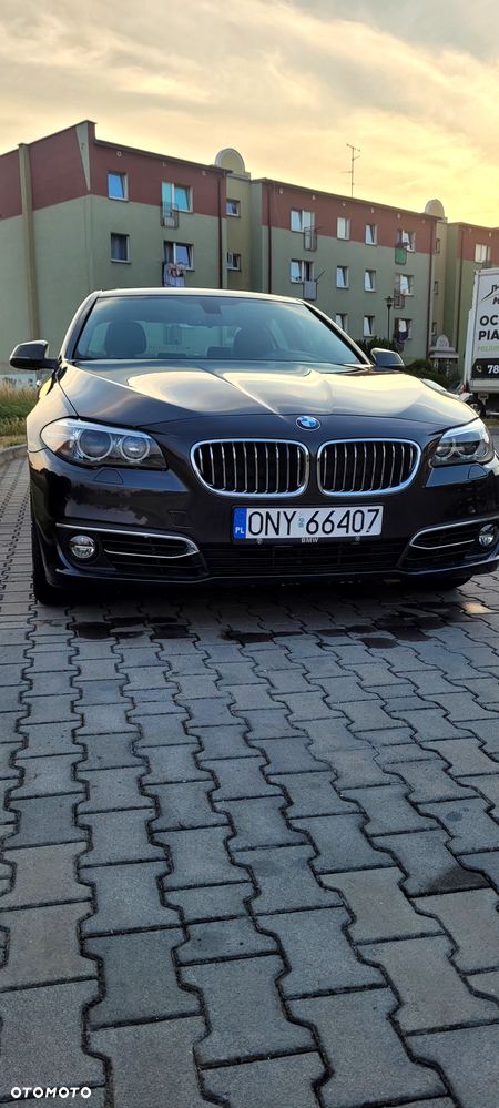 BMW Seria 5 528i xDrive - 9