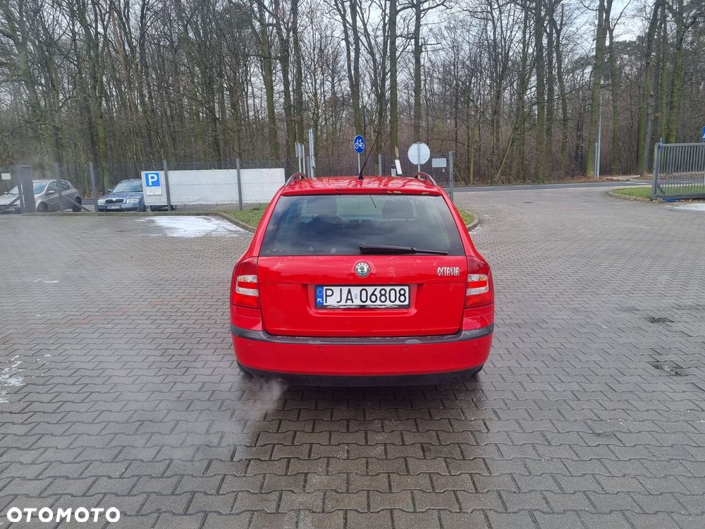 Skoda Octavia 1.8 TSI Ambiente - 10