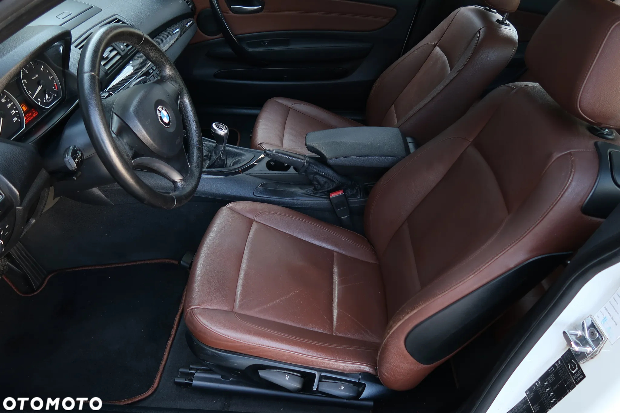 BMW Seria 1 116i - 14