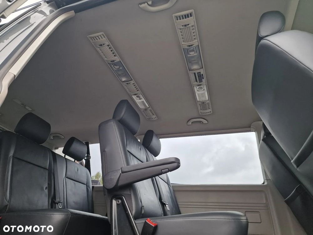 Volkswagen Caravelle 2.0 TDI L2 Trendline - 12