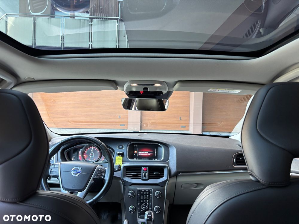 Volvo V40 T3 Summum - 5
