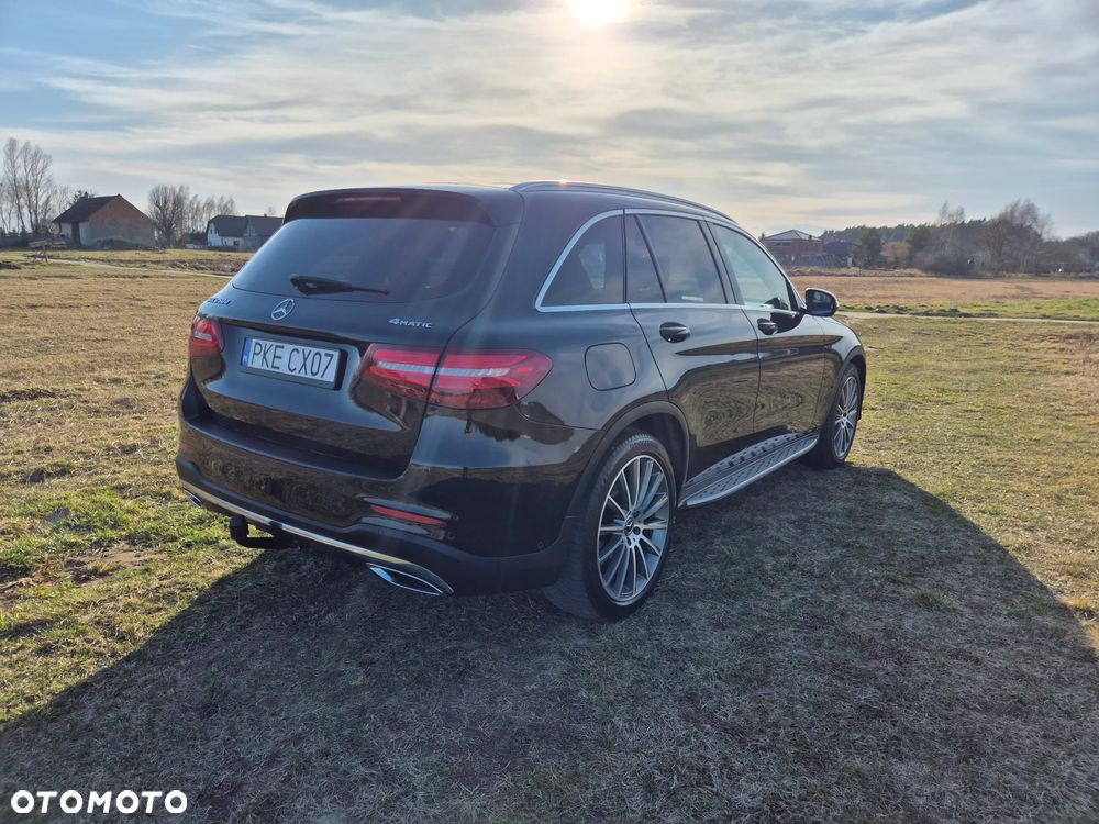 Mercedes-Benz GLC 250 d 4Matic 9G-TRONIC AMG Line - 12