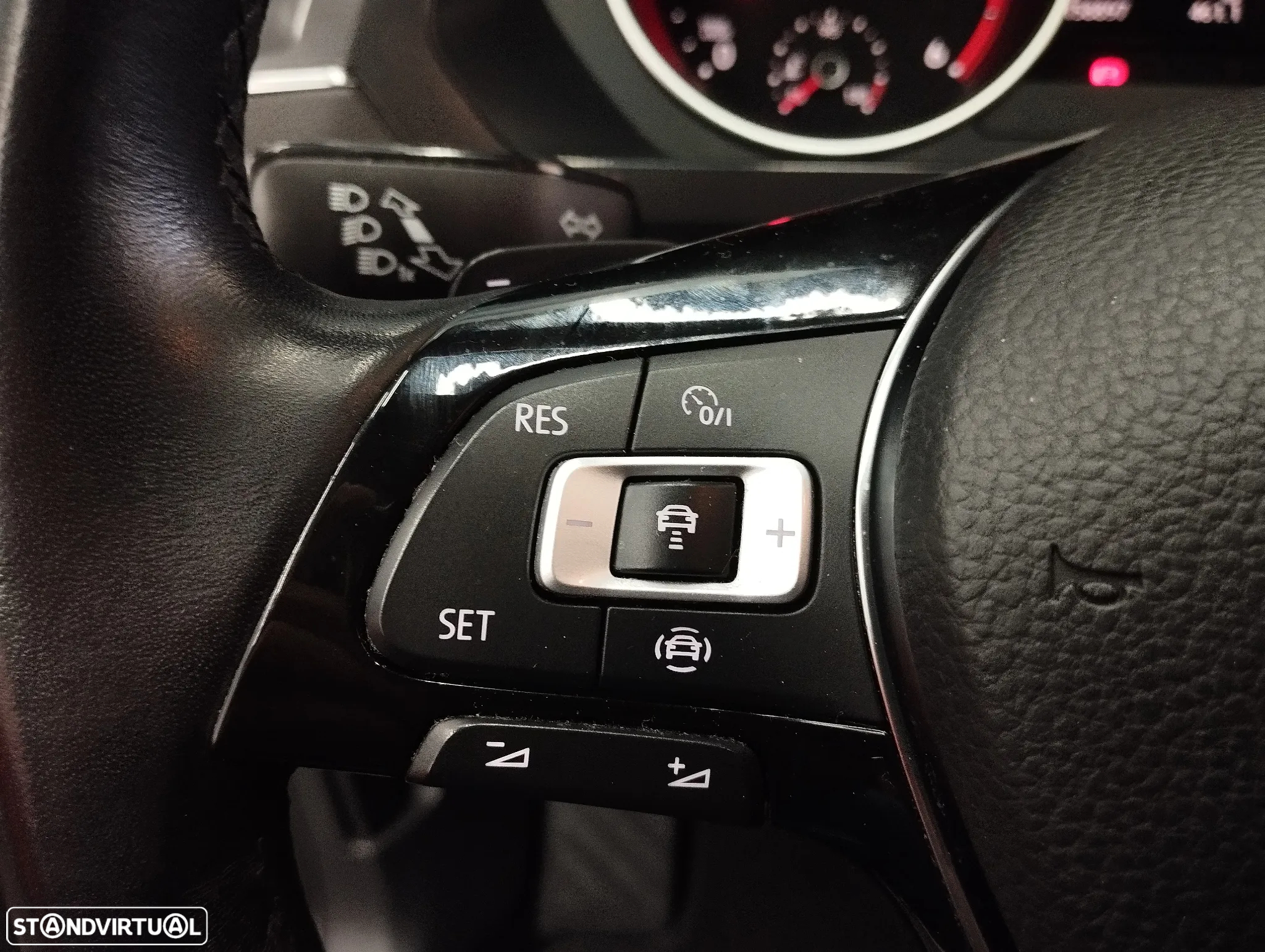 VW Tiguan Allspace 2.0 TDI Confortline DSG - 26