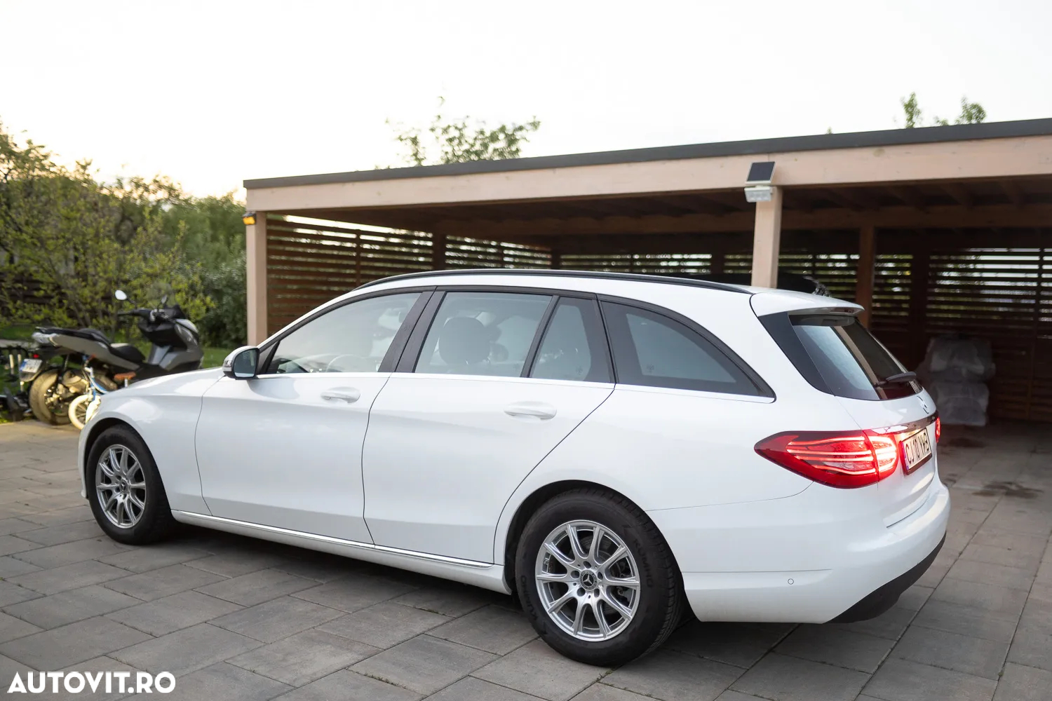Mercedes-Benz C 220 d T 9G-TRONIC Avantgarde - 5