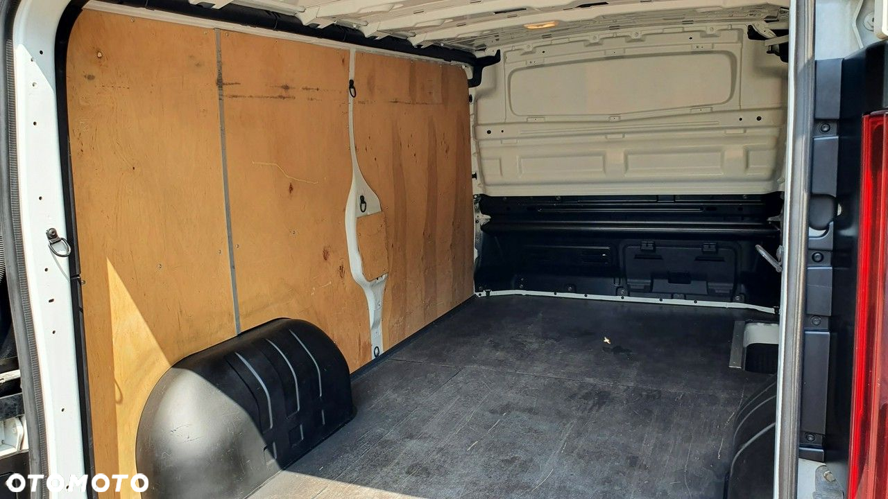 Renault Trafic - 15