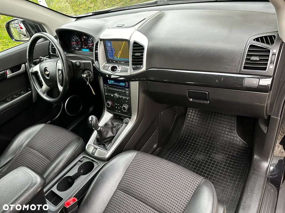 Chevrolet Captiva 2.4 2WD LT - 10